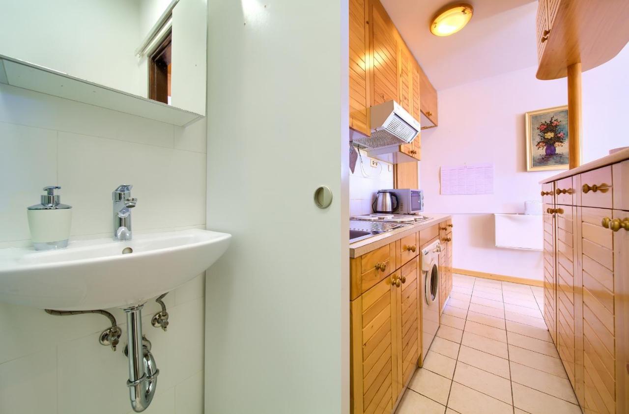 Studio Apartment Vesna Krk Town Zewnętrze zdjęcie